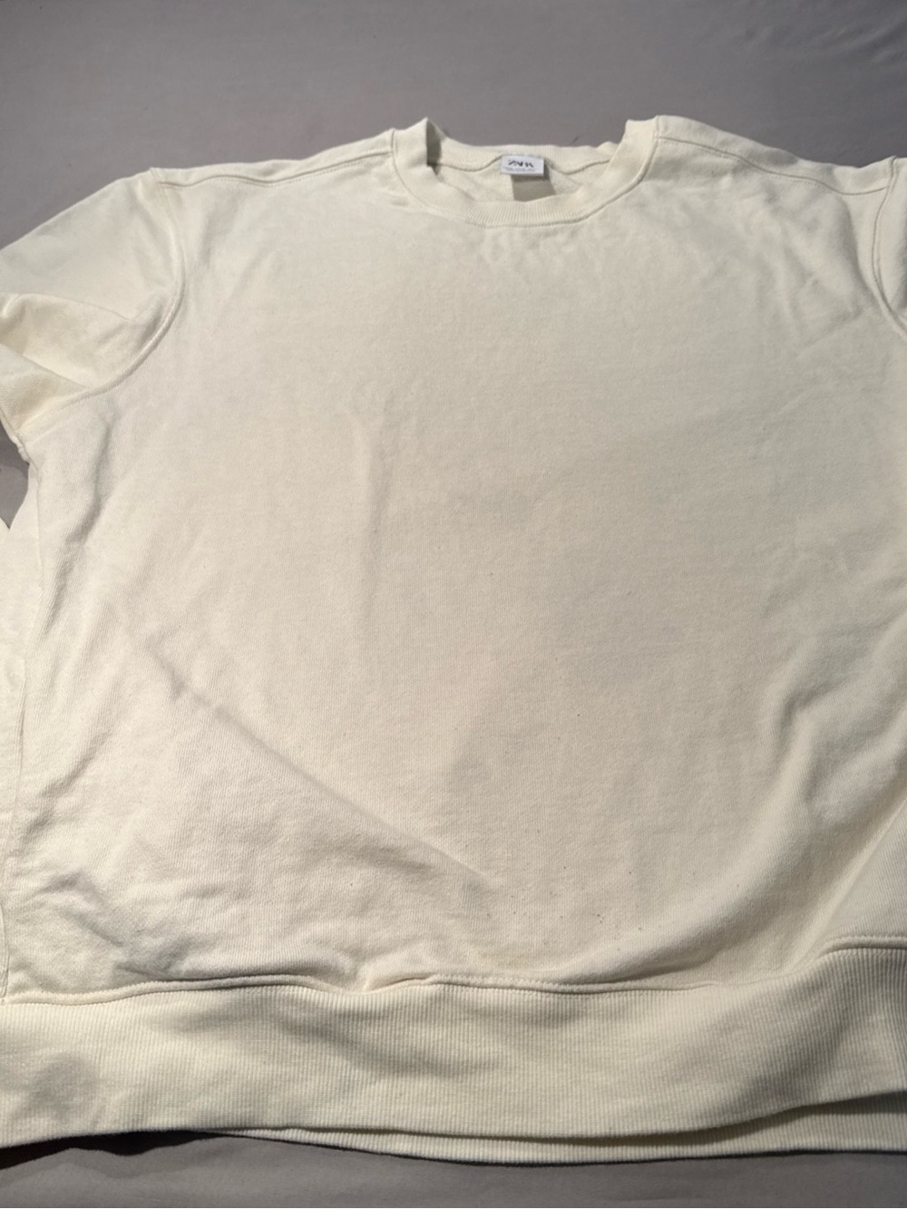 Zara Men's Crewneck Sweatshirt - Off-White